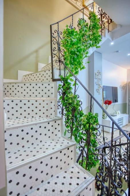 Le Nid Parisien Triplex Cosy Et Chaleureux Daire Dış mekan fotoğraf